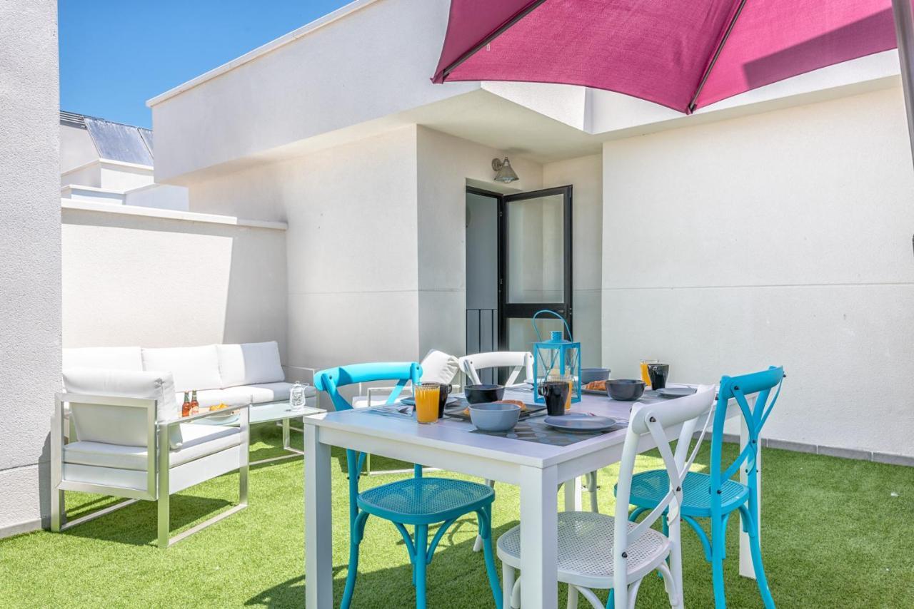Апартаменти Atico Con Terraza Ac 1Hab En El Centro Y Piscina Comunitaria Малага Екстер'єр фото
