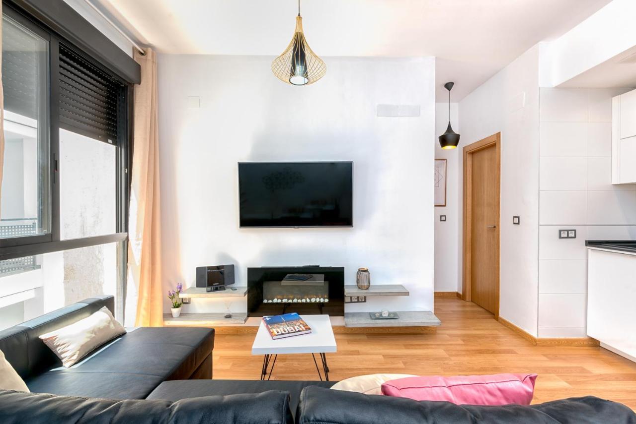 Апартаменти Atico Con Terraza Ac 1Hab En El Centro Y Piscina Comunitaria Малага Екстер'єр фото
